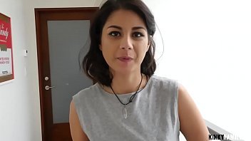 Play يعود Tiirista إلى المنزل Dfix في السباق ويقول إنها تريد ديك كبيرة