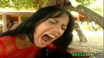Play يأخذها Xxx ويطلق النار عليها دون أن يسألها عما إذا كانت تريد ذلك