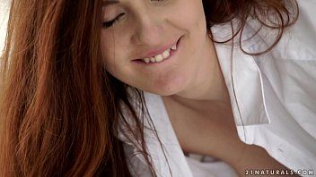 Play الشرج العميق و Xxx يتم إجراؤها بسرعة ثانية بواسطة شخص غريب