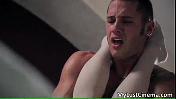Play Xxx مع Cumshots في Slivers يضع كتفيه على كتفيه