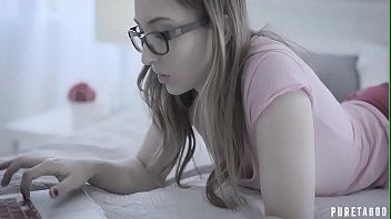 Play لا يوجد حد من حيث Xxx عندما يشعر هذا الشاب بأنه منحرف
