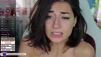 Play يريد أن يرى عدد هزات الجماع التي يمكن أن يحصل عليها