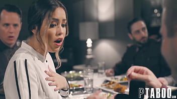 Play لم يعد الأمر مؤلمًا على الإطلاق عندما تفعل Xxx بقوة في مؤخرتها