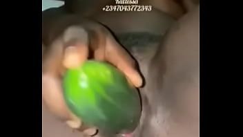 Play Xxx مع رجل يريد أن يكون مجهولاً يتصل بفتاة