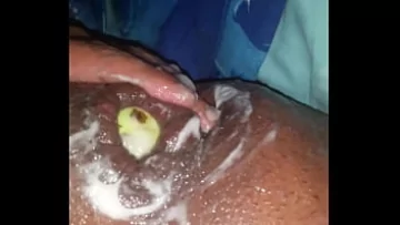 Play دسار أخضر كبير يمتد الحمار فجوة لcreampie