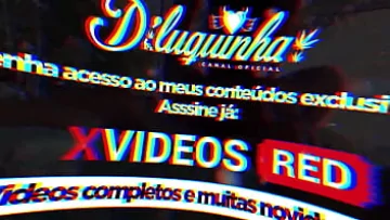 Play امرأة سمراء في سن المراهقة من فورتاليزا تحصل على شاعر مزدوج فاضح على بزازها الكبيرة