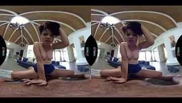 Play VRHUSH – لا يستطيع Yhivi الحصول على ما يكفي من قضيبك في هذا الإجراء الساخن
