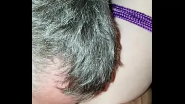 Play رجل ناضج يعبد كس صديقته الشابة المثالي في لقاء بوف الحميم