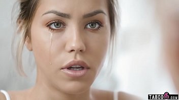 Play لاتينا بعيون خضراء تمارس الجنس المتشددين مع رجل موهوب يريده الهرات